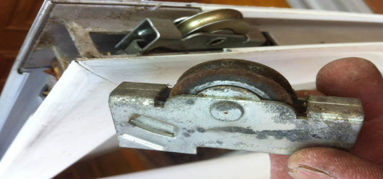 screen door roller repair in Fullerton